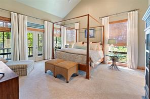 785 Windy Point Drive - Photo 22