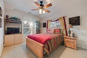 1660 Meadows Avenue - Photo 24