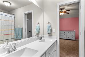 1024 Highpoint Way - Photo 21
