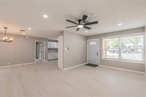 5012 Roxie Street - Photo 5