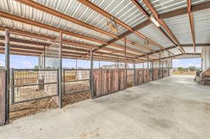 265 Private Road 1728 - Photo 34
