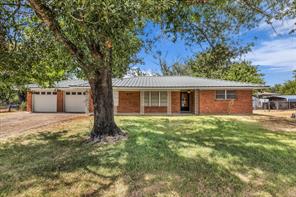 817 E Holly Lane