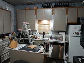 103 S Williams Street - Photo 2