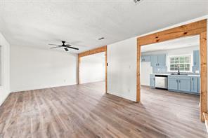 1302 N Bailey Street - Photo 4