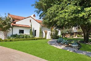 1402 Fountain Grass Court - Photo 36