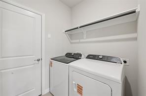 1004 Angel Street - Photo 16