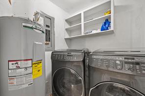 142 Iowa Place - Photo 13