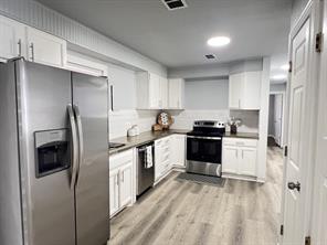 725 E Main Street - Photo 6