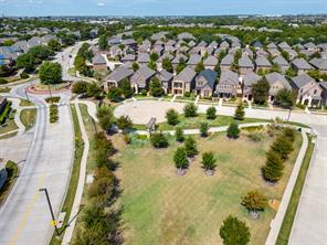 624 Club Drive - Photo 2