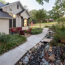 1600 W Day Street - Photo 2