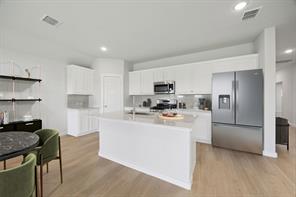1512 Hemlock Drive - Photo 4