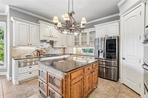 1761 Elmhurst Court - Photo 14