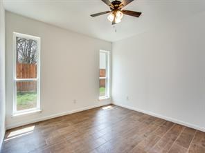 1307 Worthington Street - Photo 14