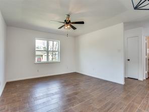 1307 Worthington Street - Photo 5