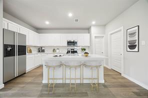 1513 Hemlock Drive - Photo 4