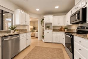2713 Belmeade Drive - Photo 10