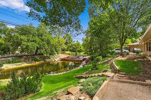 2811 Reedcroft Drive - Photo 3