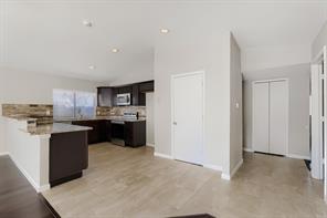 1012 Bellflower Drive - Photo 11