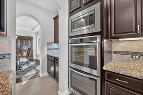 810 Walworth Drive - Photo 9