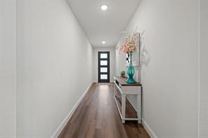 225 Fulton Street - Photo 4