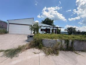 701 Shoreline Drive