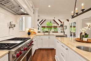 233 Hickory Ridge Court - Photo 10