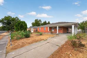 1919 Yucca Drive - Photo 2