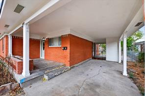 1919 Yucca Drive - Photo 3