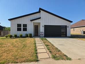 2604 Flora Lane