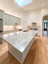 18283 Meandering Way