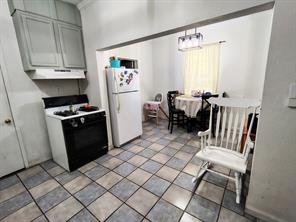516 & 518 S Glasgow Drive - Photo 6