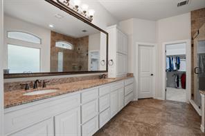 9424 Monteleon Court - Photo 16
