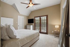 9424 Monteleon Court - Photo 20