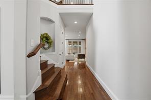 9424 Monteleon Court - Photo 3