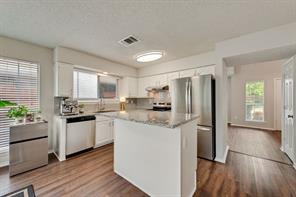 2001 Village Creek Drive - Photo 12