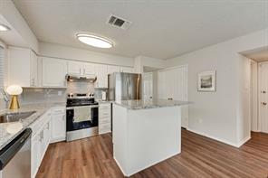 2001 Village Creek Drive - Photo 13
