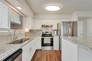 2001 Village Creek Drive - Photo 15