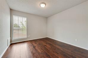 2001 Village Creek Drive - Photo 20