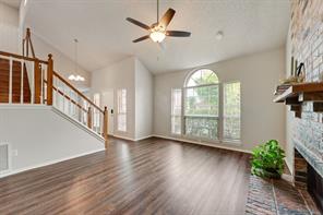 2001 Village Creek Drive - Photo 6