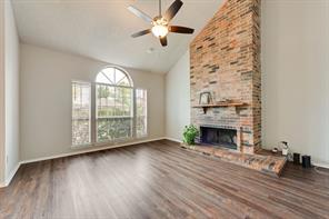 2001 Village Creek Drive - Photo 7