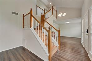 2001 Village Creek Drive - Photo 8