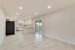 2643 San Medina Avenue - Photo 7