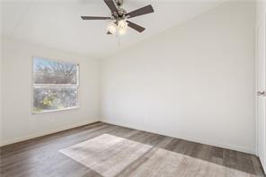 1615 Crockett Street - Photo 18